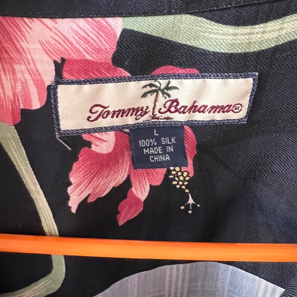 Tommy Bahama - Picture 3 of 3